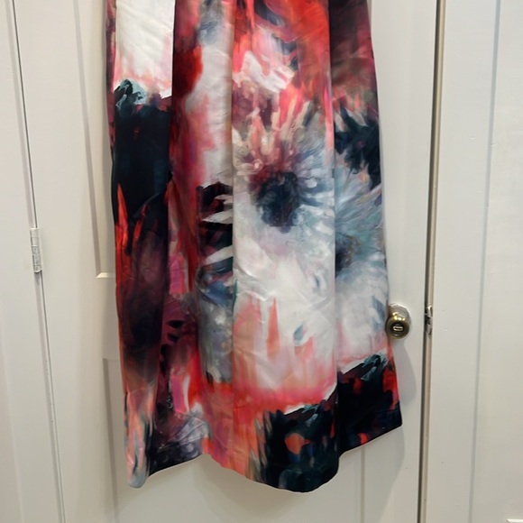 Parker Black Elegant Strapless Floral Gown size 2. In perfect condition! - Picture 8 of 11